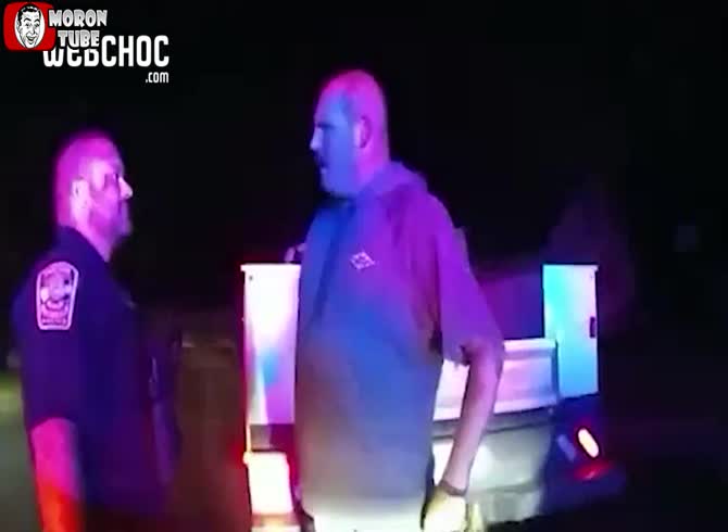 Video :After forcing two police officers to come to his front door, he kills them
